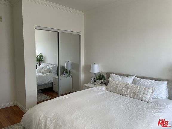 4th image of 1025 Dewey Ave APT 303