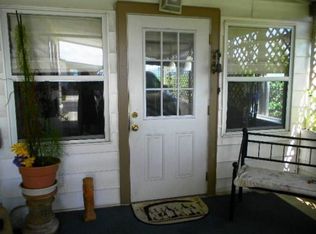 240 NE Sunshine Ln, Jensen Beach, FL 34957
