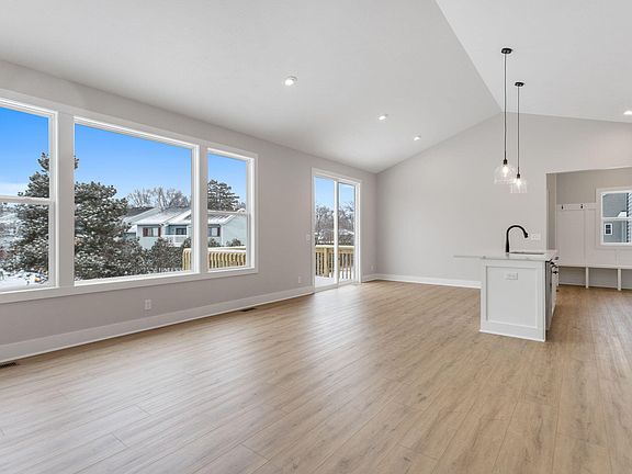 4th image of 6155 Lake Wind Ave