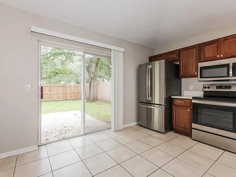 1038 Harvest Moon Dr — Photo 6