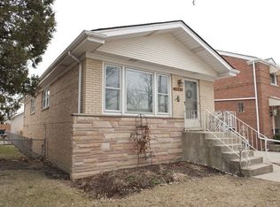 5551 N Canfield Ave, Chicago, IL