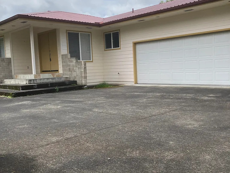 955 Kukuau St — Photo 3
