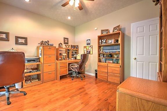 5th image of 505 Doe Meadow Ct