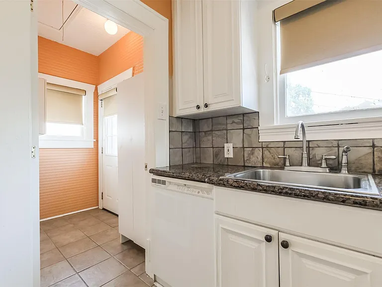 1716 Richmond Ave #2 — Photo 9