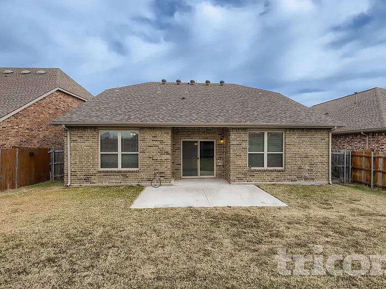 1307 Hidden Valley Dr — Photo 17