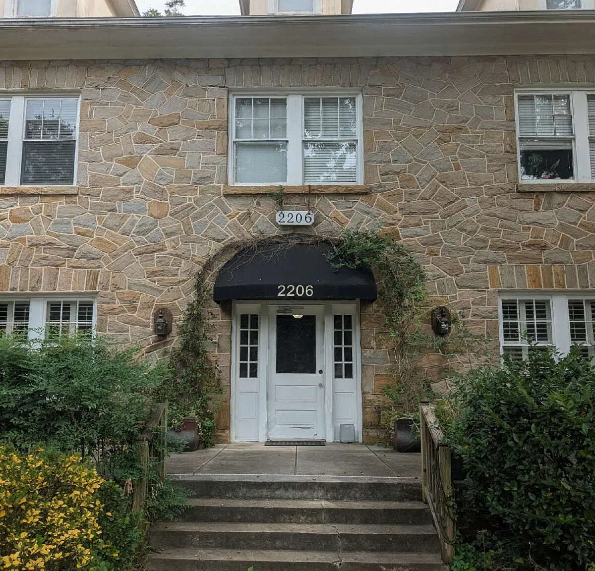 2 bed, 1.0 bath, $1,795 — Photo 1