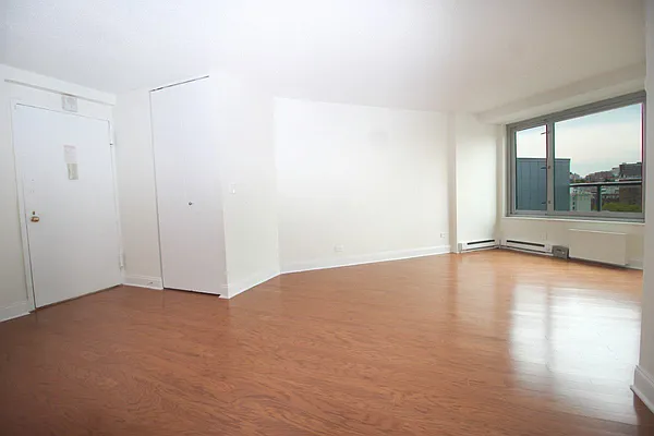 Rented by Area New York | media 22