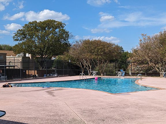 2nd image of 9009 N Plaza Dr #126