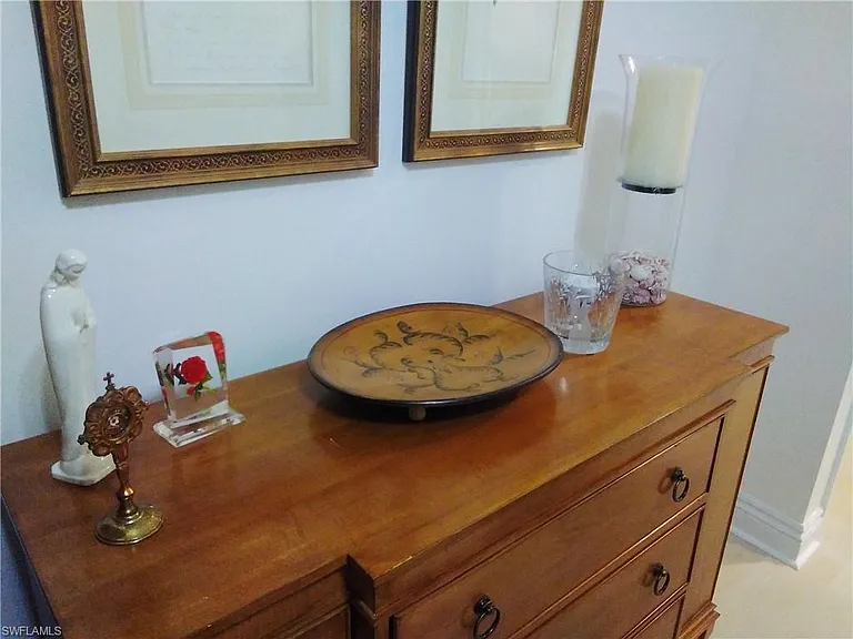 5068 Annunciation Cir #4201 — Photo 11