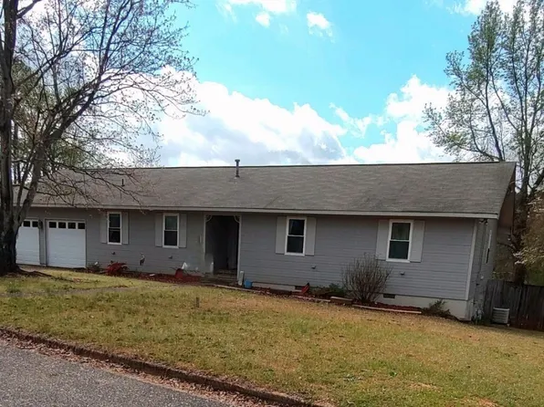 2901 Forest Brk, Northport, AL 35476