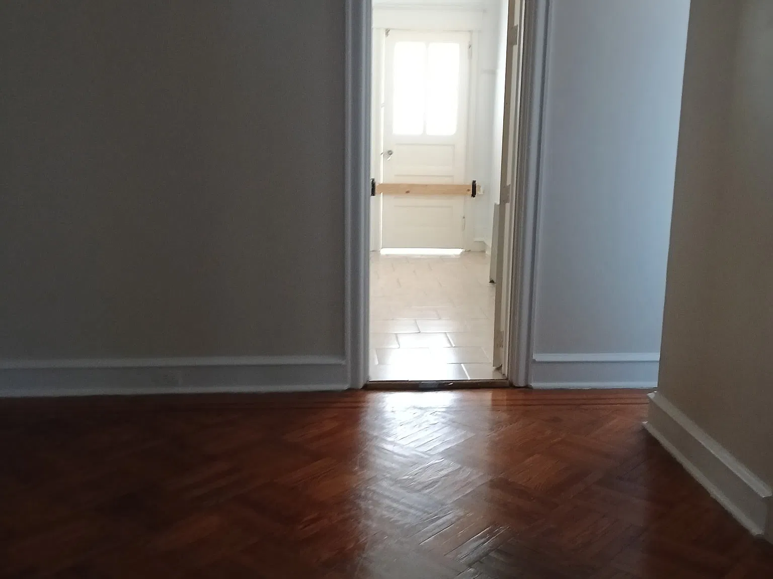 1 bed, 700 sqft, $995 — Photo 3