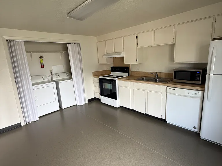 719 E Sherman Ave #3 — Photo 1