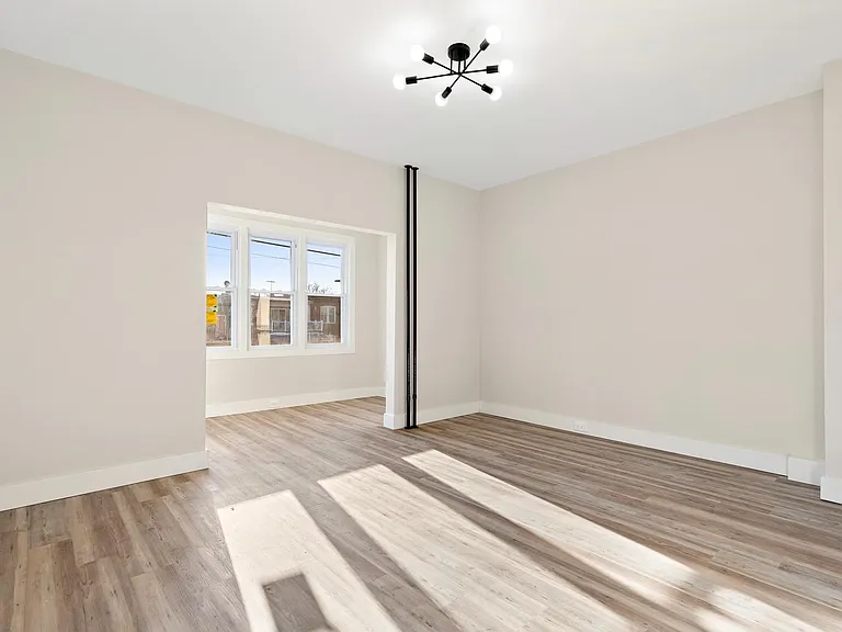 219 3rd St #1 — Photo 5