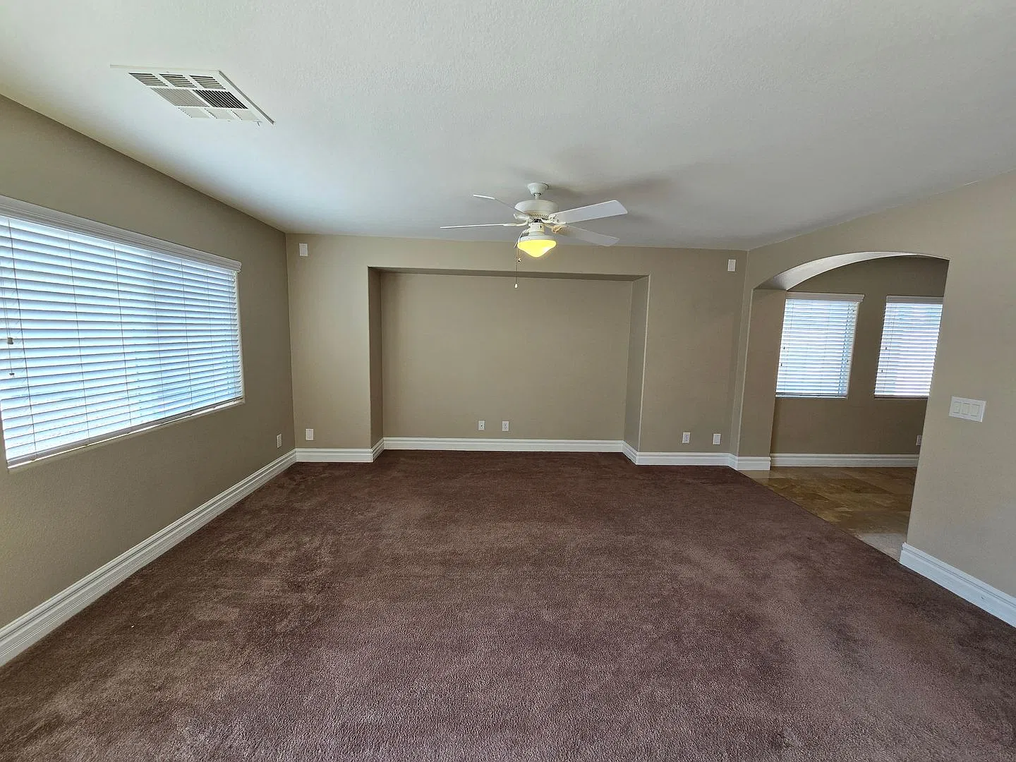 Rhodes Ranch 4 Bedroom Home with 1st Floor Bedroom — Photo 4