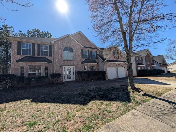 5622 Platte Dr, Ellenwood, GA 30294