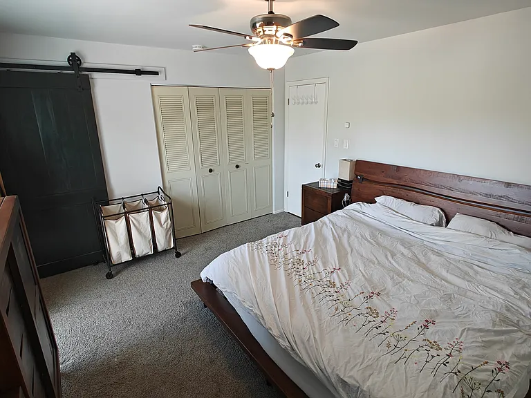 6685 Brook Park Dr — Photo 10