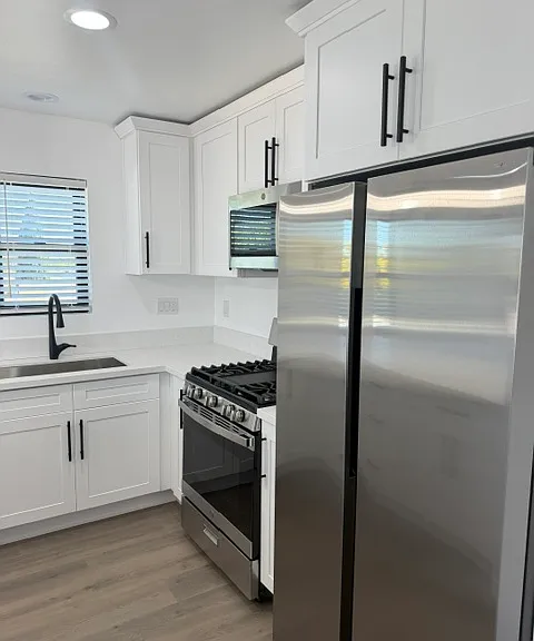 3259 Landis St — Photo 12