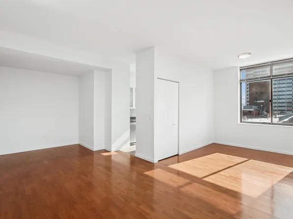 189 West 89th Street image 1 of 12