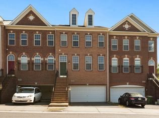 2461 Silk Ct, Herndon, VA 20171