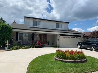 37527 Rosebush St, Sterling Heights, MI 48310