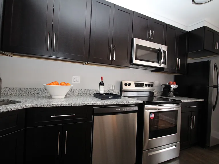 8 Union Ave LLC — Photo 4