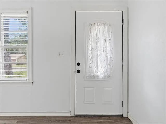 5990 Sallie St — Photo 5