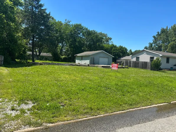 764 Acadia Rd, Valparaiso, IN 46385