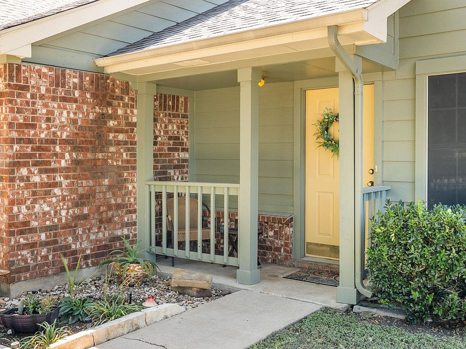 1st image of 109 Prairie Springs Cv