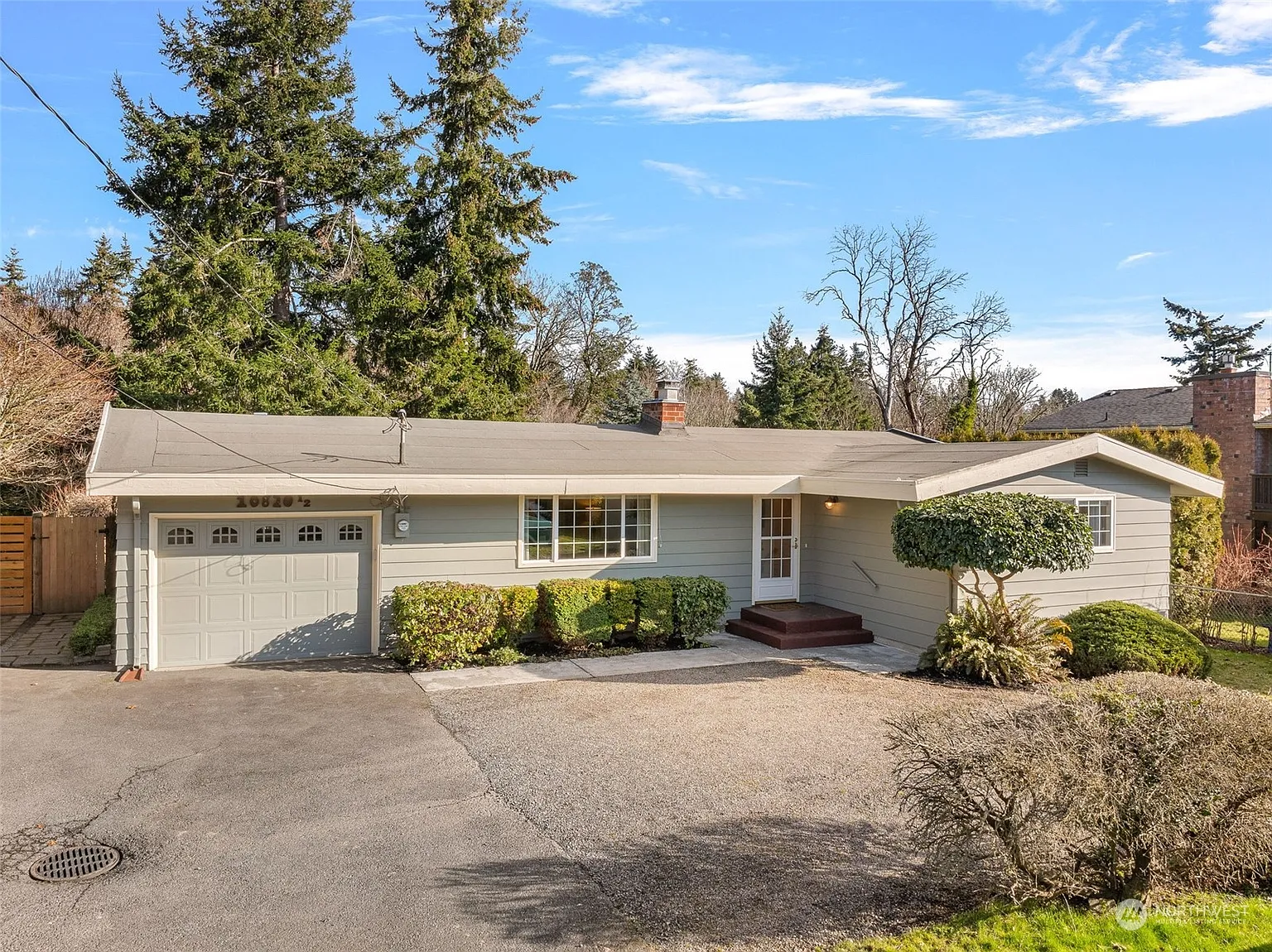 10820 1/2 31st Avenue SW photo 1