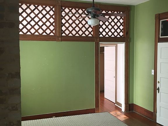 4th image of 111 Adams St APT 04