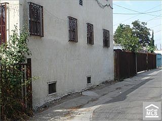 5th image of 1871 E 87th St