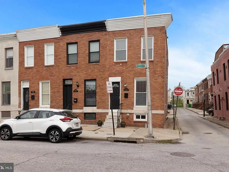 2610 Fleet St