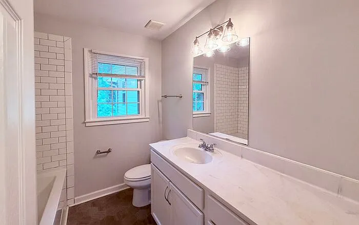 1681 Hadlock St SW — Photo 14