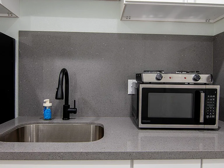 Michigan Avenue Apartments — Photo 71
