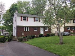 135 W Lehman Ave, Hatboro, PA 19040