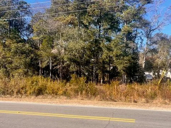 3719 Sunset Harbor Road SE, Bolivia, NC 28422