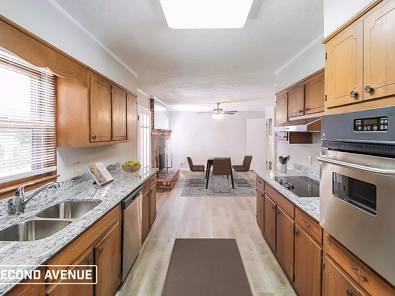 721 Bluebird Dr SE — Photo 8
