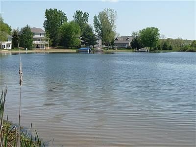 3rd image of Camel Bay Dr