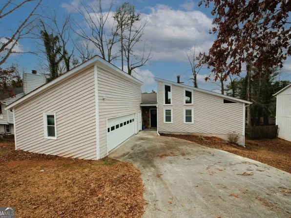 5467 Martins Crossing Rd, Stone Mountain, GA 30088