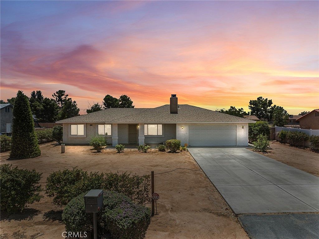 SoLa ② 22163 Broken Lance Rd, Apple Valley, CA 92307 | Zillow