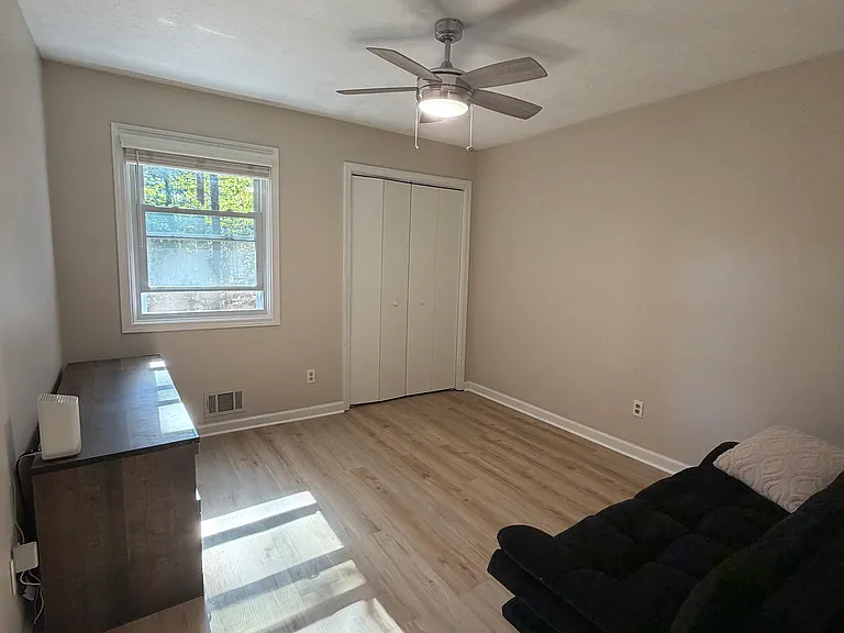 4694 Shallowford Rd — Photo 6