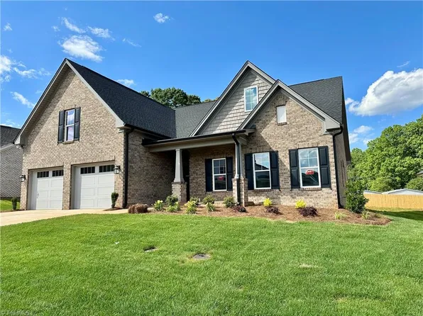 6078 Haywood St, Clemmons, NC 27012