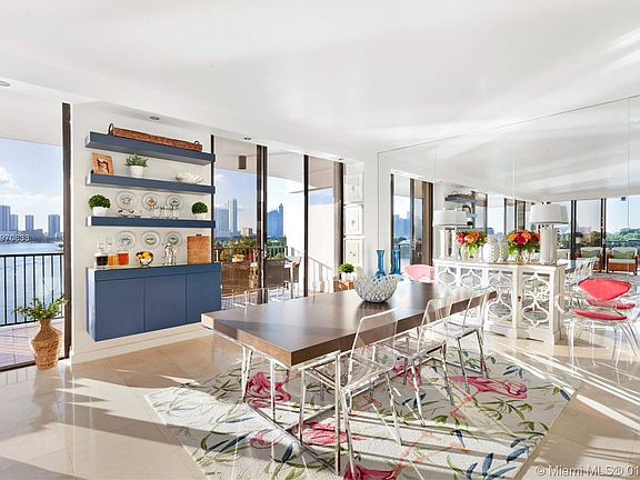 4th image of 1000 Venetian Way APT 504