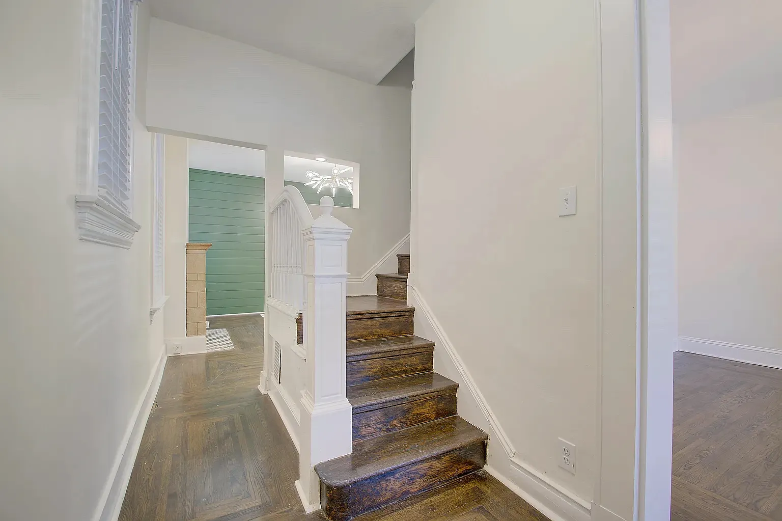 2 bed, 1600 sqft, $2,240 — Photo 4
