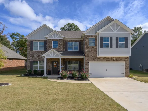 1388 N Wynlake Dr, Alabaster, AL 35007