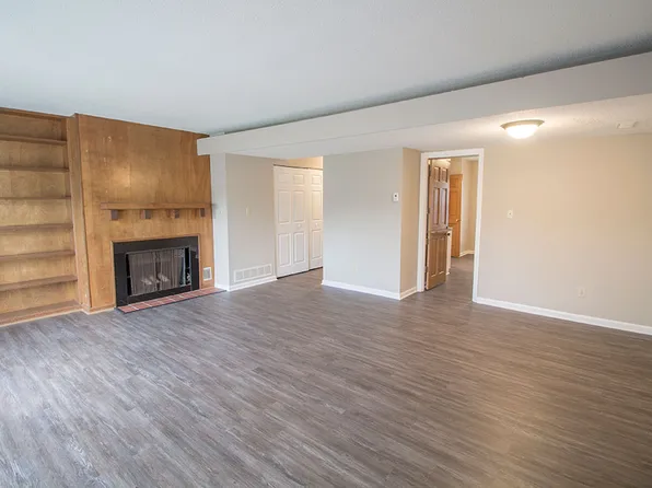 1201 N Old Highway 63 #107, Columbia, MO 65202