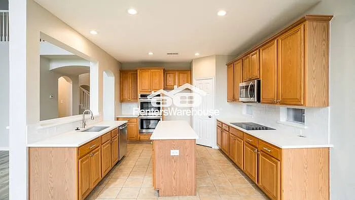 508 Lilac Ln — Photo 10