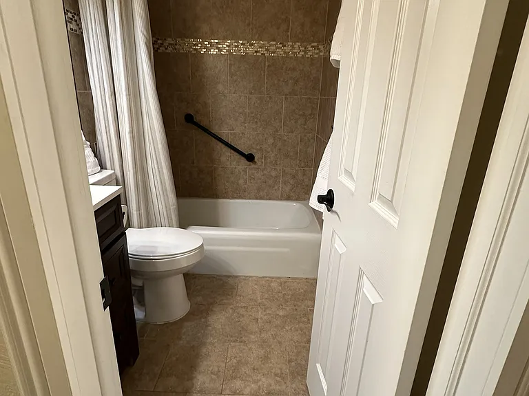 1007 Tesla Dr — Photo 28