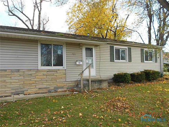 3rd image of 706 Berkshire Dr