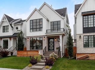 2032 S 41st Ave SW, Calgary, AB T2T 2M1